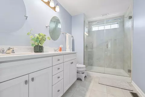 Bath - 10411 Douglas Dr, Saint John, IN 46373 photo 1 of 2