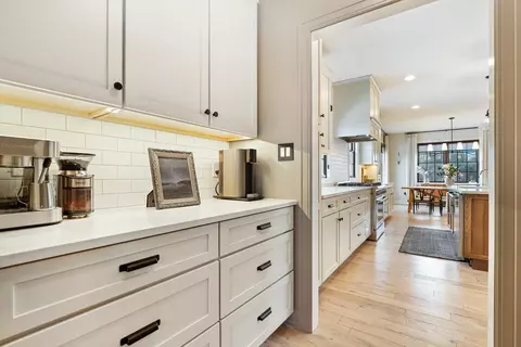 Kitchen - 9543 Corydalis Ave, Saint John, IN 46373 photo 10 of 10