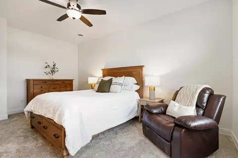 Bedroom - 9543 Corydalis Ave, Saint John, IN 46373 photo 5 of 8