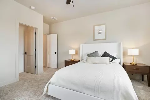 Bedroom - 9543 Corydalis Ave, Saint John, IN 46373 photo 8 of 8