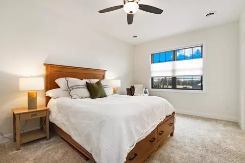 Bedroom - 9543 Corydalis Ave, Saint John, IN 46373 photo 4 of 8