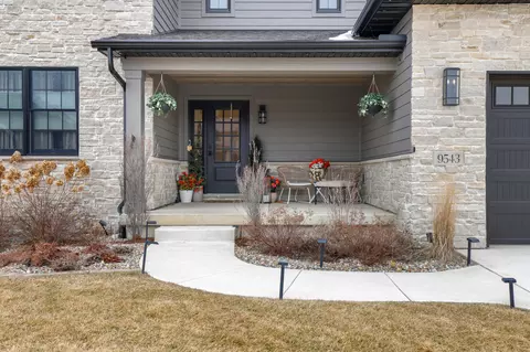Exterior - 9543 Corydalis Ave, Saint John, IN 46373 photo 2 of 6
