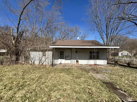 Exterior - 52 E 36th Ave, Hobart, IN 46342 photo 1 of 2