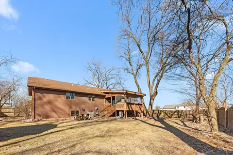 639 N Rueth Dr, Griffith, IN 46319 photo 3