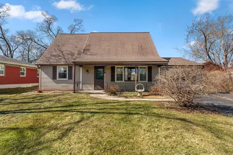 756 Imperial Rd, Valparaiso, IN 46385