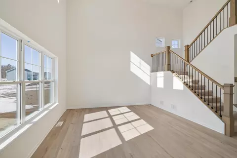 Living - 545 E 130th Pl, Crown Point, IN 46307 photo 2 of 4