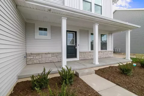 Exterior - 545 E 130th Pl, Crown Point, IN 46307 photo 3 of 3