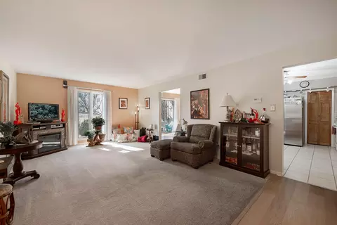 450 Old Stone Rd #2, Munster, IN 46321 photo 4