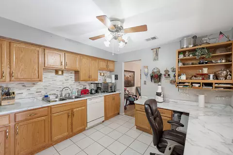 450 Old Stone Rd #2, Munster, IN 46321 photo 8