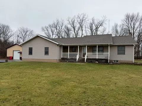 5850 W 600, Winamac, IN 46996