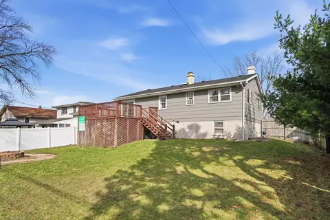 Exterior - 342 N Wright St, Griffith, IN 46319 photo 4 of 6
