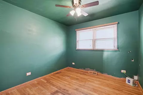 Bedroom - 342 N Wright St, Griffith, IN 46319 photo 3 of 4