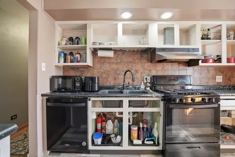 Kitchen - 342 N Wright St, Griffith, IN 46319 photo 3 of 5