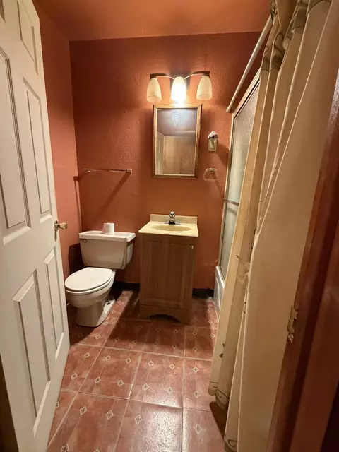 Bath - 5420 W 45th St, Gary, IN 46408 photo 1 of 2