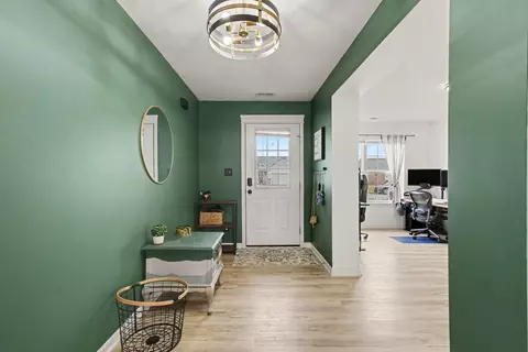 Entry Way - 15549 W 101st Pl, Dyer, IN 46311 photo 1 of 1