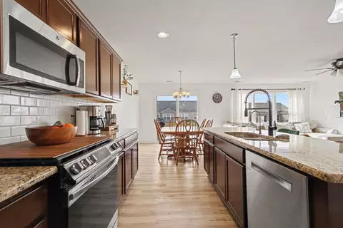 Kitchen - 15549 W 101st Pl, Dyer, IN 46311 photo 1 of 2