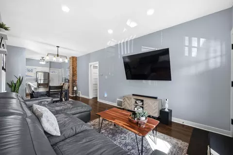 Living - 1346 Stanton Ave, Whiting, IN 46394 photo 3 of 4