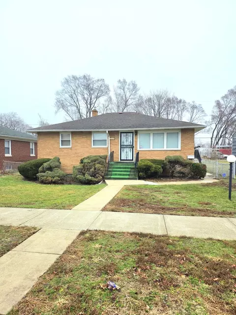 Exterior - 709 Porter St, Gary, IN 46406 photo 4 of 4