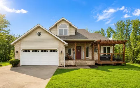 9610 N 250, Wheatfield, IN 46392