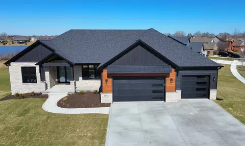 Exterior - 10102 Lakeview Dr, Saint John, IN 46373 photo 1 of 6