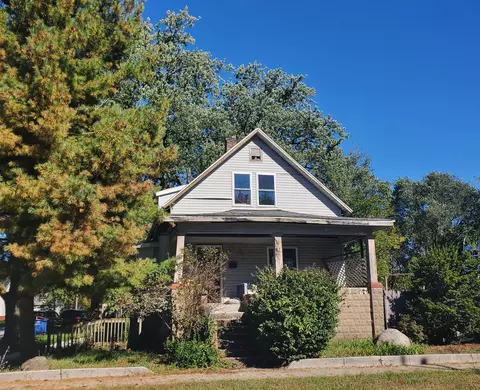 1621 W 10th St, Michigan City, IN 46360