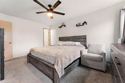 Bedroom - 8567 Judith Ln, Saint John, IN 46373 photo 4 of 5