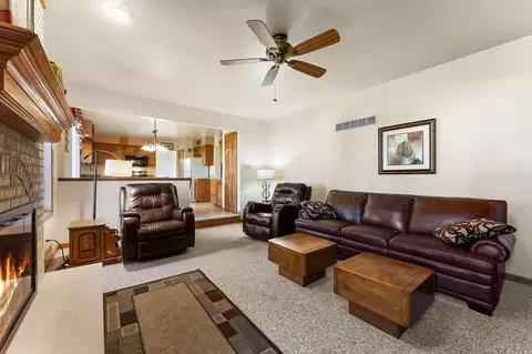 Living - 3115 Devonshire Cir, Crown Point, IN 46307 photo 3 of 3