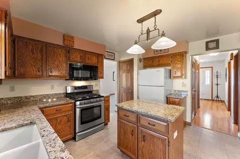 Kitchen - 3115 Devonshire Cir, Crown Point, IN 46307 photo 1 of 5