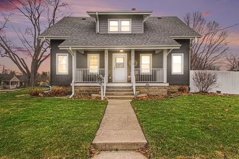 901 Campbell St, Valparaiso, IN 46385