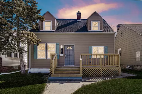 357 Taft Pl, Gary, IN 46404