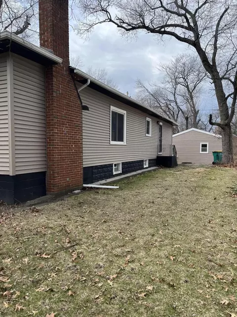 308 S Howard St, Gary, IN 46403 photo 2