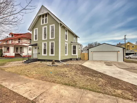 1005 Harrison St, La Porte, IN 46350