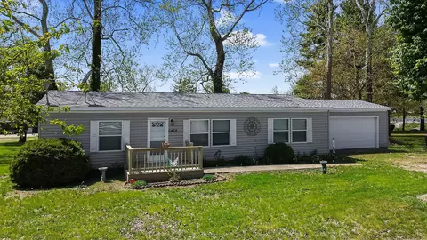 6468 N Bedford Bay Ct, Monon, IN 47959