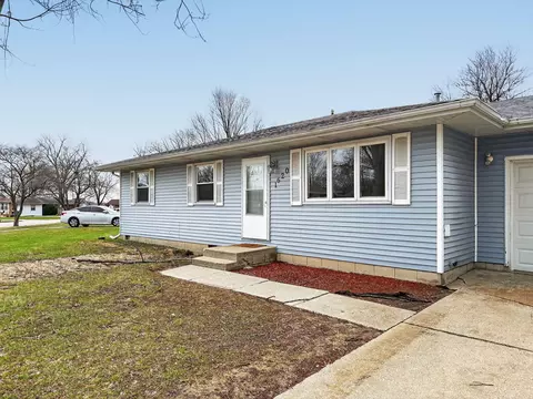 1620 Bluebird Ln, Lowell, IN 46356
