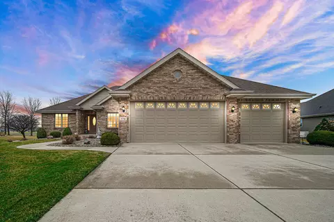 Exterior - 1718 Silver Hawk Dr, Crown Point, IN 46307 photo 2 of 5