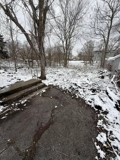 Exterior - 908 E 44th Ave, Gary, IN 46409 photo 3 of 3
