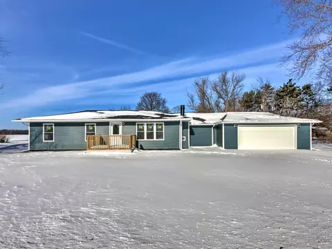 315 Holly Dr, Walkerton, IN 46574