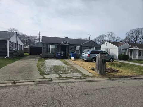 1638 Stone Lake Dr, La Porte, IN 46350