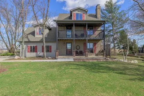 13161 Stateline Rd, Cedar Lake, IN 46303