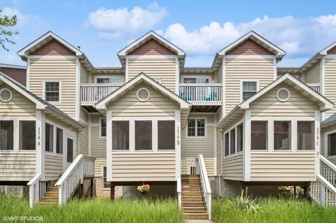 170 Lake Shore Dr #B, Michigan City, IN 46360