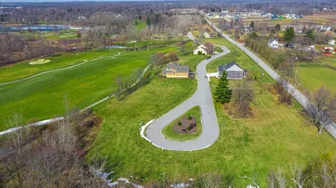 1271 Monterey Dr, Chesterton, IN 46304