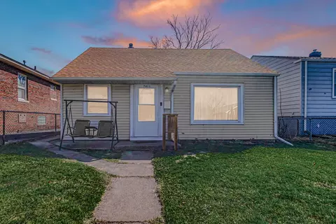 7411 Marshall Ave, Hammond, IN 46323
