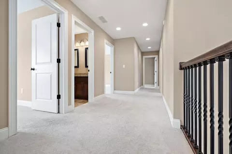 Entry Way - 10057 New Devon St, Munster, IN 46321 photo 3 of 4
