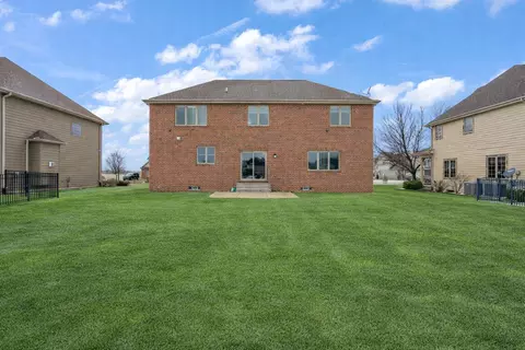 Exterior - 10057 New Devon St, Munster, IN 46321 photo 3 of 3