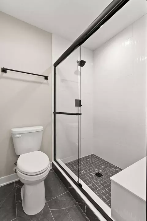 Bath - 13973 Blue Sky Ct, Saint John, IN 46373 photo 3 of 4