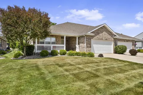 1351 Dalemont Way, Dyer, IN 46311