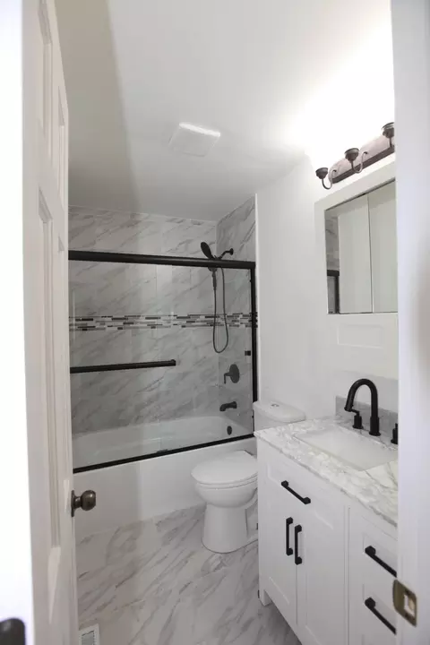 Bath - 1567 Waite St, Gary, IN 46404 photo 2 of 4
