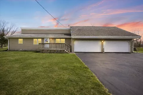 18311 Clark St, Lowell, IN 46356