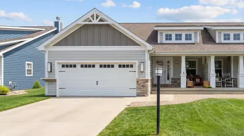 10870 Scarlet Oak, Saint John, IN 46373