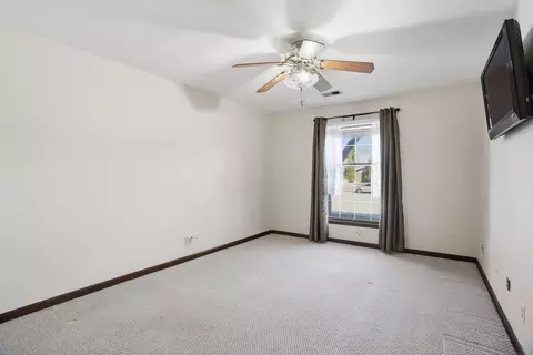 Bedroom - 1630 Camellia Dr #B-1, Munster, IN 46321 photo 2 of 4